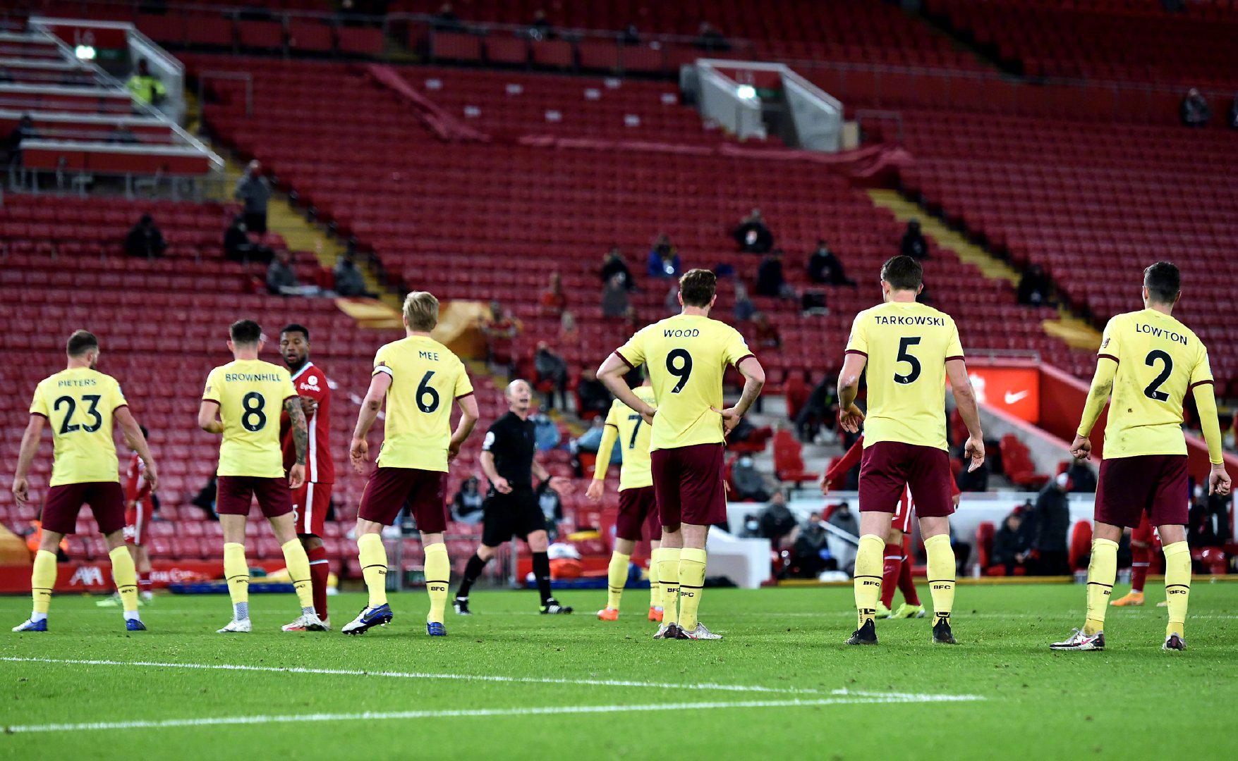 利无疑是向 利无疑是向