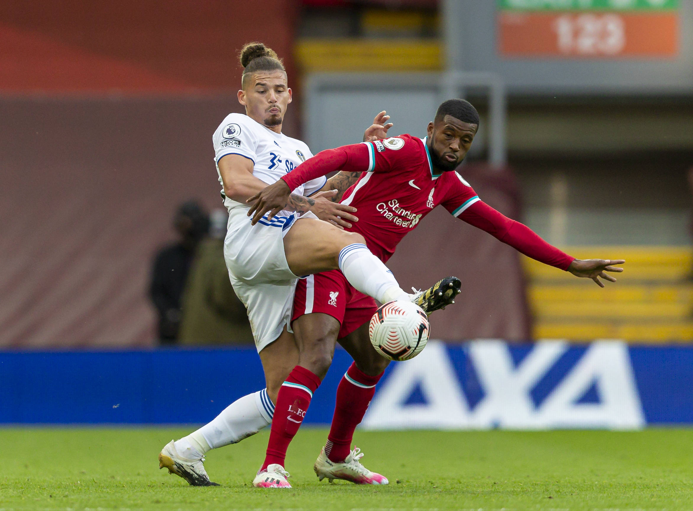 法国前锋以 法国前锋以