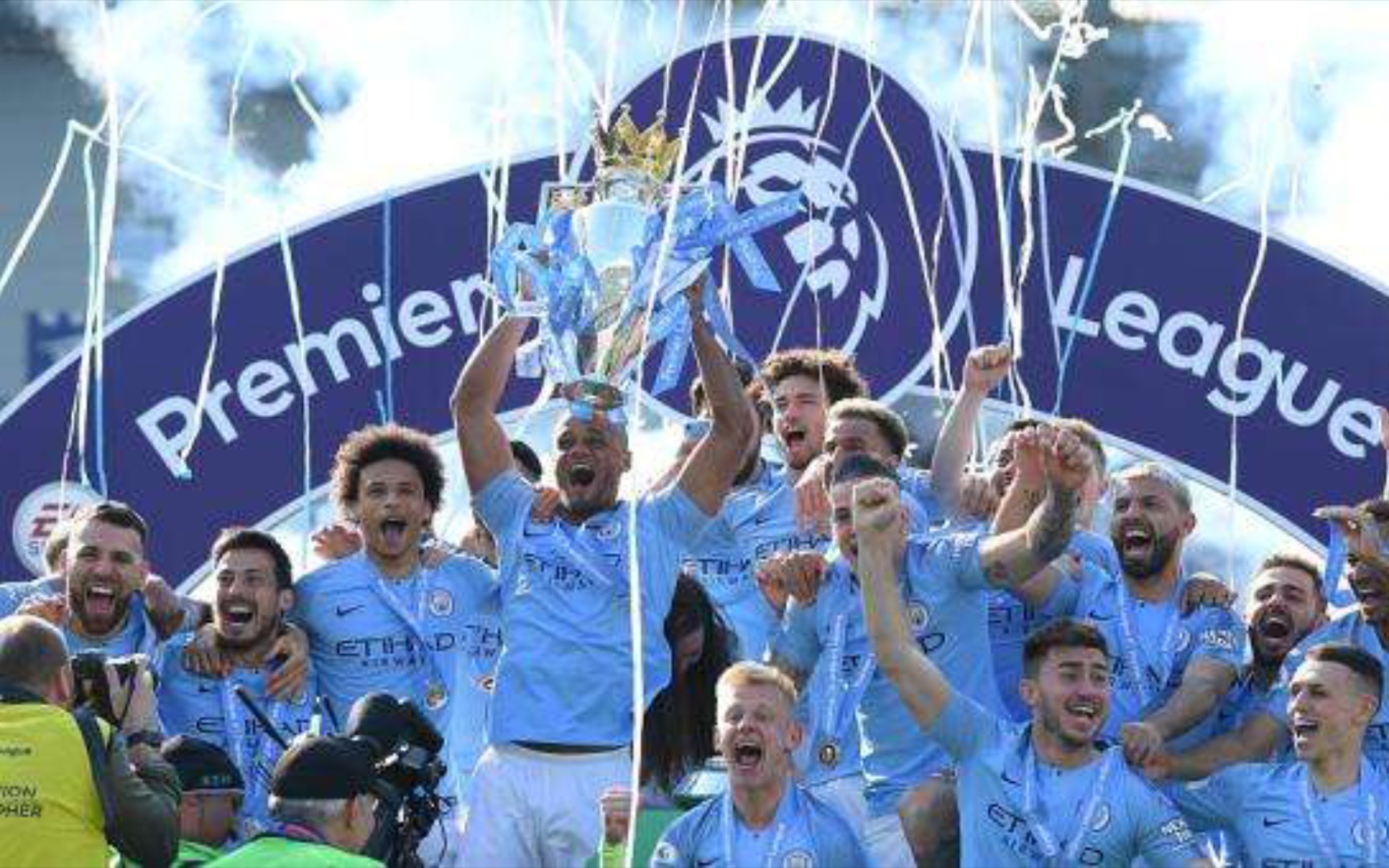 内维尔对 内维尔对