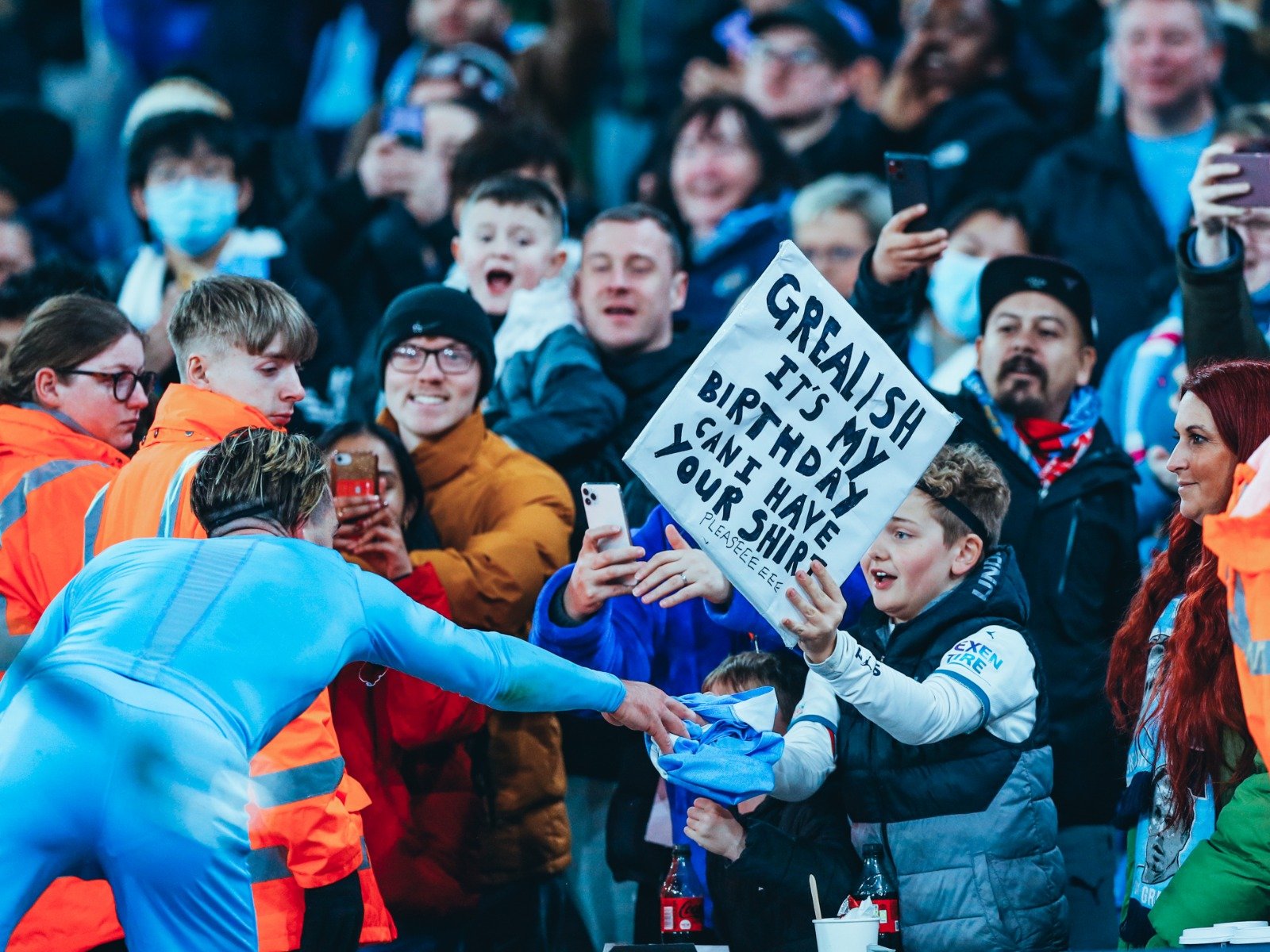 提供了在球 提供了在球